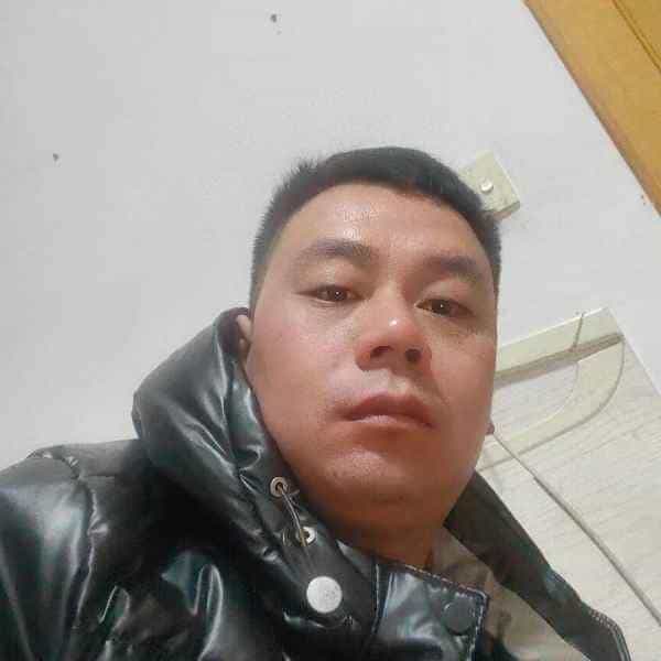 35岁岁河北单身帅哥 - 唐山吉缘网