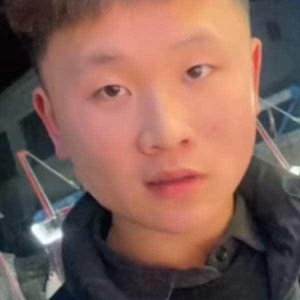 22岁岁河南单身帅哥 - 唐山吉缘网